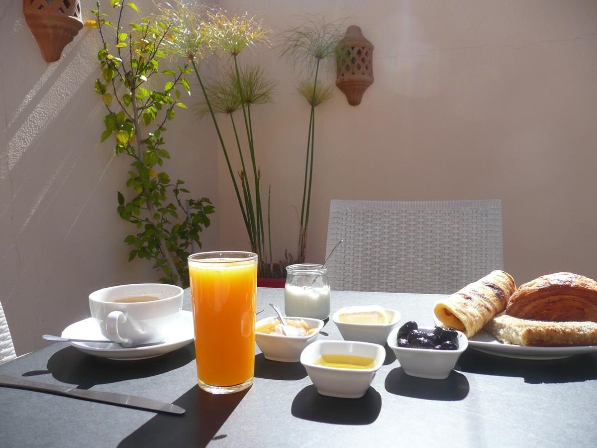 לינה וארוחת בוקר פס Dar Le 44 מראה חיצוני תמונה
